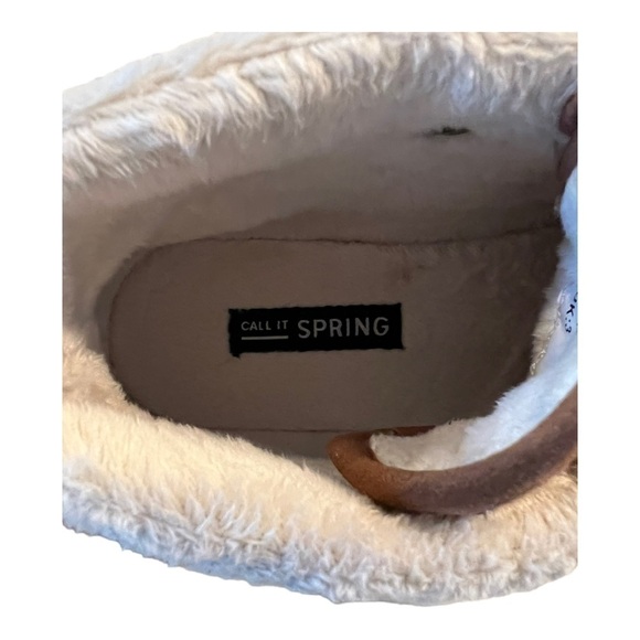 Call it Spring Urias Cognac Girls Size 6 Vegan Faux Fur Lined Lace Up Boots NIB - Picture 12 of 16